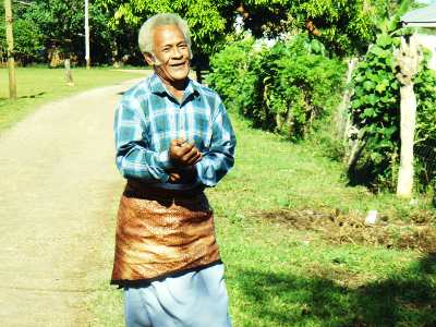 Tongan Culture, Tongan man walking to church